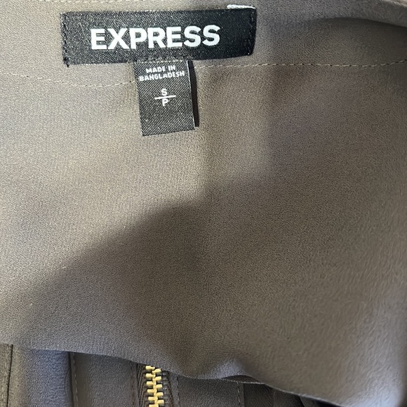 Express Gray Blouse Size Small Petite - Picture 6 of 7